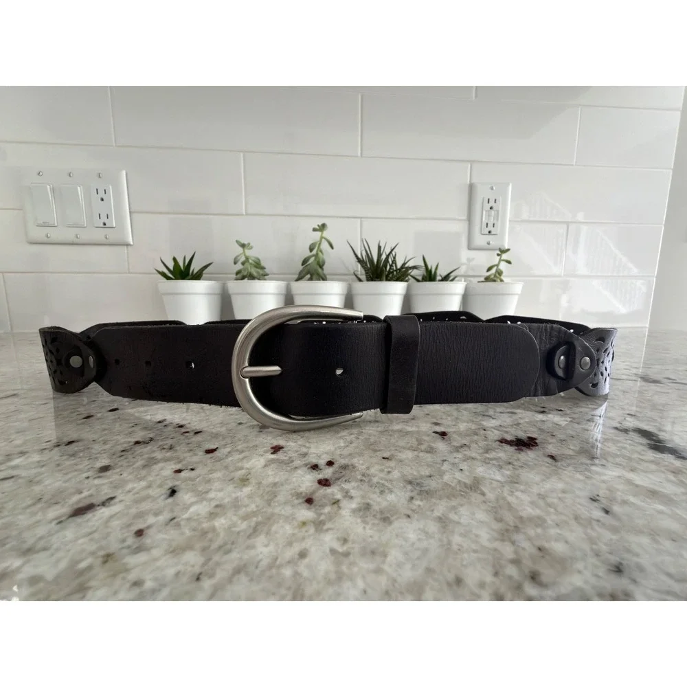 AEO American Eagle Small Black Leather Wide Cutout Belt‎ Silver Buckle